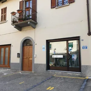 La Casa Sul Sasso In Town Serviced Dervio