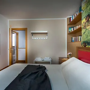 Casa Nel Rustico Foresteria Lombarda Capsulehotel
